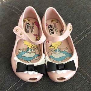 Mini Melissa Alice in wonderland girls toddler 7